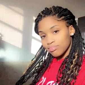 Meet your Posher, Tamiah